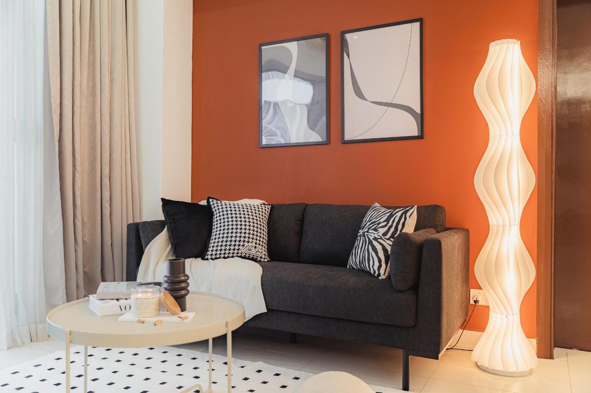 Naibnb In Regalia Apartemen