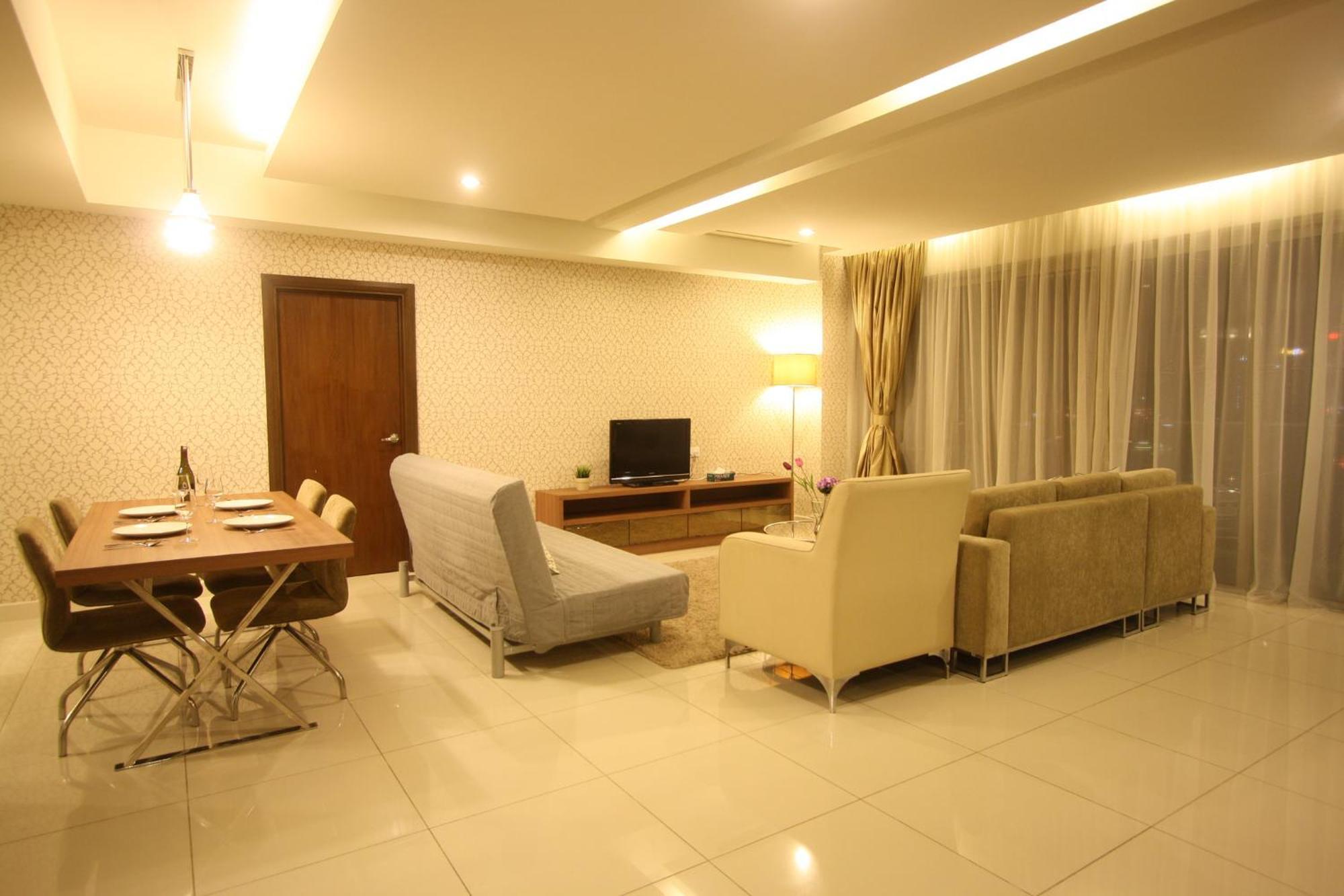 Naibnb In Regalia Apartemen Kuala Lumpur